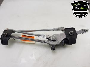 Begagnade Torkarmotor + mekanism Suzuki Vitara (LY/MY) 1.0 Booster Jet Turbo 12V Pris € 100,00 Marginaltabell erbjuds av AutoHam