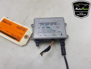 Gebruikte Antenne Versterker Mercedes ML II (164/4JG) 3.5 350 4-Matic V6 24V Prijs € 35,00 Margeregeling aangeboden door AutoHam