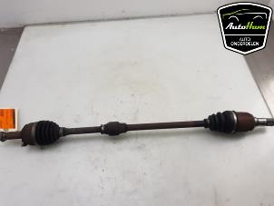 Begagnade Drivaxel, höger fram Mitsubishi Space Star (A0) 1.0 12V Pris € 50,00 Marginaltabell erbjuds av AutoHam