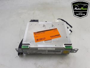 Gebruikte Regelunit Multi Media Opel Vivaro 2.0 CDTI 150 Prijs € 175,00 Margeregeling aangeboden door AutoHam