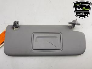 Gebruikte Zonneklep Opel Karl 1.0 12V Prijs € 10,00 Margeregeling aangeboden door AutoHam