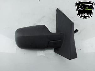 Begagnade Skärmspegel, höger Ford Fusion 1.4 16V Pris € 50,00 Marginaltabell erbjuds av AutoHam