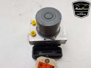 Begagnade ABS-pump Toyota Yaris IV (P21/PA1/PH1) 1.5 12V Hybrid Pris på förfrågan erbjuds av AutoHam