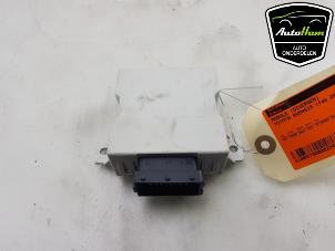 Używane Modul (rózne) Toyota Avensis Wagon (T25/B1E) 2.0 16V VVT-i D4 Cena € 20,00 Procedura marży oferowane przez AutoHam