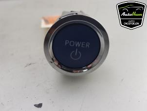 Gebruikte Start/Stop schakelaar Toyota Auris Touring Sports (E18) 1.8 16V Hybrid Prijs € 10,00 Margeregeling aangeboden door AutoHam