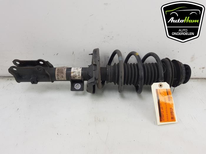 Stötdämpare, vänster fram från en Kia Stonic (YB) 1.0i T-GDi 12V 2020