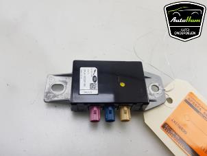 Begagnade Antenn (diverse) Landrover Range Rover Sport (LW) 2.0 16V P400e Pris € 25,00 Marginaltabell erbjuds av AutoHam