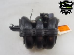 Begagnade Insugsrör Toyota Aygo (B10) 1.0 12V VVT-i Pris € 30,00 Marginaltabell erbjuds av AutoHam