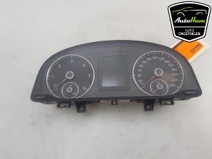 Begagnade Instrumentpanel Volkswagen Caddy III (2KA,2KH,2CA,2CH) 1.6 TDI 16V Pris € 100,00 Marginaltabell erbjuds av AutoHam