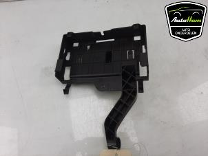 Begagnade Stöd (diverse) Volkswagen Up! (121) 1.0 12V 60 Pris € 10,00 Marginaltabell erbjuds av AutoHam