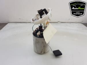 Używane Elektryczna pompa paliwa BMW X1 (E84) sDrive 18i 2.0 16V Cena € 25,00 Procedura marży oferowane przez AutoHam