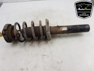 Używane Amortyzator wstrzasów prawy przód Volkswagen Passat Variant (3C5) 1.6 TDI 16V Bluemotion Cena € 30,00 Procedura marży oferowane przez AutoHam