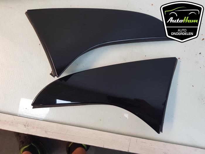 Spoiler, baklucka från en Mercedes-Benz A (W176) 1.6 A-180 16V 2013