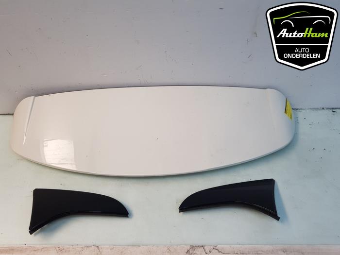 Spoiler, baklucka från en Mercedes-Benz A (W176) 1.6 A-180 16V 2013