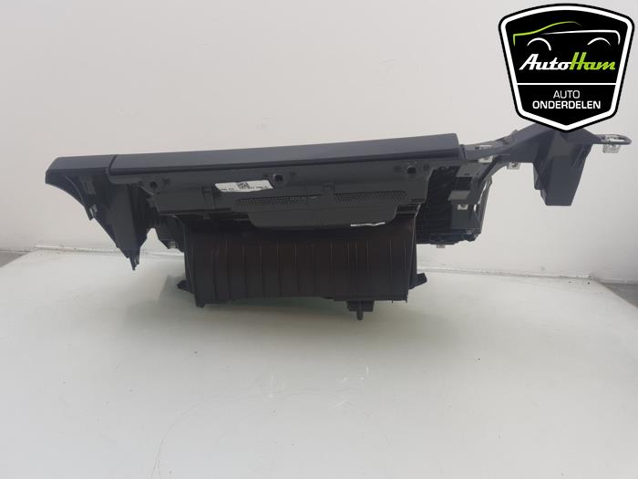 Handskfack från en Volkswagen Up! (121) 1.0 MPI 12V 2023