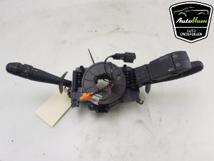 Używane Przelacznik Combi kolumny kierownicy Nissan Primastar 2.5 dCi 150 16V Cena € 50,00 Procedura marży oferowane przez AutoHam