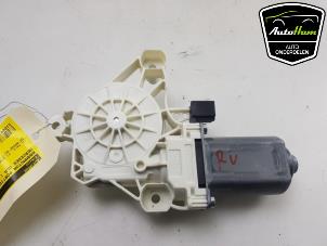 Gebruikte Portierruitmotor Mercedes CLA Shooting Brake (118.6) 1.3 CLA-200 Turbo 16V Prijs € 35,00 Margeregeling aangeboden door AutoHam