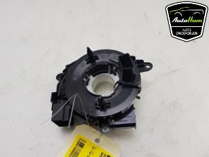 Używane Pierscien poduszki powietrznej Skoda Rapid Spaceback 1.2 TSI Cena € 15,00 Procedura marży oferowane przez AutoHam