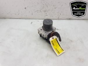 Begagnade ABS-pump BMW Z4 Roadster (E89) sDrive 35i 3.0 24V Pris € 145,00 Marginaltabell erbjuds av AutoHam