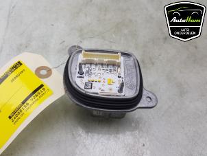 Gebruikte LED lamp Opel Corsa F (UB/UH/UP) 1.2 12V 75 Prijs € 50,00 Margeregeling aangeboden door AutoHam