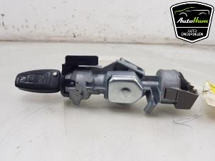 Gebruikte Kontaktslot + Sleutel Ford Focus 3 Wagon 1.0 Ti-VCT EcoBoost 12V 100 Prijs € 50,00 Margeregeling aangeboden door AutoHam