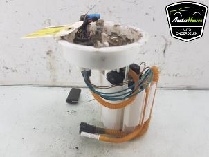 Gebruikte Brandstofpomp Elektrisch BMW X1 (F48) sDrive 18i 1.5 12V TwinPower Turbo Prijs € 75,00 Margeregeling aangeboden door AutoHam