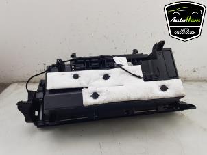 Gebruikte Dashboardkastje Mercedes A (177.0) 1.3 A-200 Turbo 16V Prijs € 75,00 Margeregeling aangeboden door AutoHam