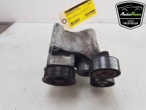 Używane Pompa wspomagania kierownicy Iveco New Daily VI 33S13, 35C13, 35S13 Cena € 95,00 Procedura marży oferowane przez AutoHam