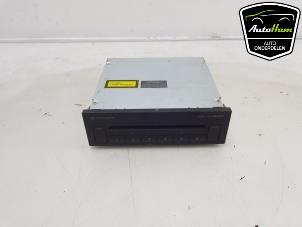 Begagnade CD-växlare Volkswagen Golf V (1K1) 2.0 TDI 16V Pris € 30,00 Marginaltabell erbjuds av AutoHam