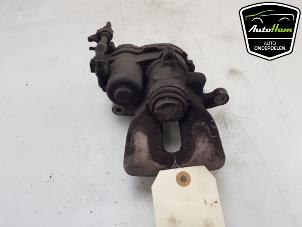 Używane Zacisk hamulcowy prawy tyl Mercedes B (W246) 1.6 B-180 BlueEFFICIENCY Turbo 16V Cena € 50,00 Procedura marży oferowane przez AutoHam