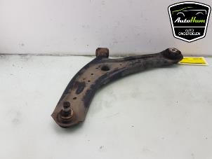 Gebruikte Triangel links-voor Ford Fiesta 7 1.0 EcoBoost 12V 100 Prijs € 45,00 Margeregeling aangeboden door AutoHam