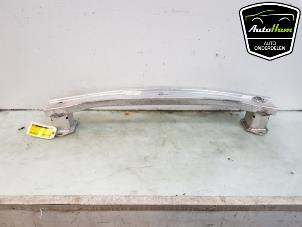 Gebruikte Bumperbalk achter Mini Mini (F55) 2.0 16V Cooper S Prijs € 35,00 Margeregeling aangeboden door AutoHam