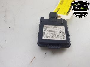 Gebruikte Dode hoek sensor Volvo XC60 II (UZ) 2.0 T6 16V Recharge, Twin Engine AWD Prijs € 225,00 Margeregeling aangeboden door AutoHam