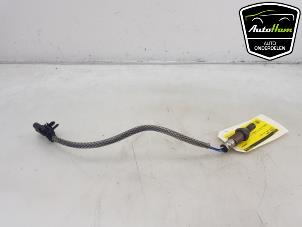 Begagnade Lambdasond Volvo V60 II (ZW) 2.0 T6 16V Twin Engine Pris € 75,00 Marginaltabell erbjuds av AutoHam