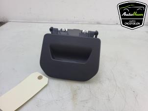 Begagnade Skydd, instrumentbräda BMW 1 serie (F40) 118i 1.5 TwinPower 12V Pris € 25,00 Marginaltabell erbjuds av AutoHam