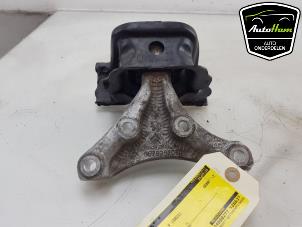 Begagnade Motorfäste Opel Crossland (X) 1.2 Turbo 12V Euro 6 Pris € 25,00 Marginaltabell erbjuds av AutoHam