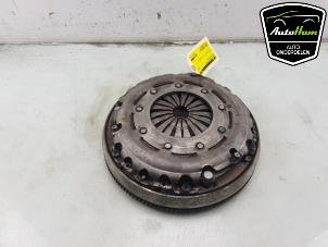 Gebruikte Vliegwiel dubbele massa Opel Corsa F (UB/UH/UP) 1.2 Turbo 12V 100 Prijs € 150,00 Margeregeling aangeboden door AutoHam