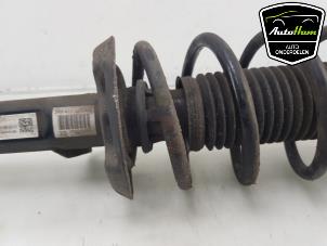 Begagnade Stötdämpare, vänster fram Volkswagen Caddy IV 2.0 TDI 75 Pris € 50,00 Marginaltabell erbjuds av AutoHam