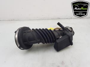 Gebruikte Luchtinlaat slang Opel Insignia Sports Tourer 1.5 Turbo 16V 165 Prijs € 75,00 Margeregeling aangeboden door AutoHam