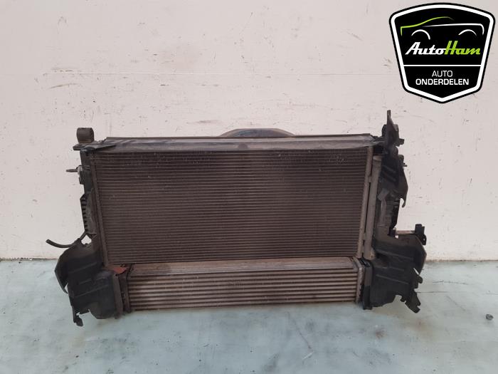 Koelerset van een Opel Astra K Sports Tourer 1.6 CDTI 110 16V 2016