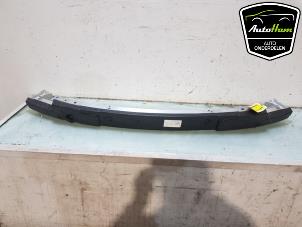 Begagnade Främre stötfångarram Tesla Model Y (5YJY) Long Range 72kWh Pris € 151,25 Inklusive moms erbjuds av AutoHam