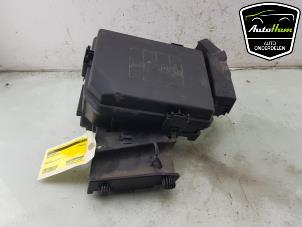 Gebruikte Zekeringkast Opel Astra K Sports Tourer 1.0 ECOTEC Direct Injection Turbo 12V Prijs € 150,00 Margeregeling aangeboden door AutoHam