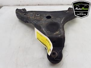 Begagnade Främre gaffelben, höger Mercedes Sprinter 3,5t (907.6/910.6) 311 CDI 2.0 D RWD Pris € 48,40 Inklusive moms erbjuds av AutoHam