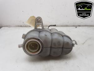 Begagnade Expansionskärl Audi SQ5 (8RB) 3.0 TDI V6 24V Pris € 10,00 Marginaltabell erbjuds av AutoHam