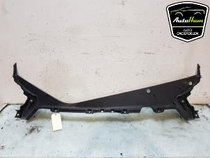 Gebruikte Paravent Tesla Model Y (5YJY) Long Range,Performance Prijs € 24,20 Inclusief btw aangeboden door AutoHam