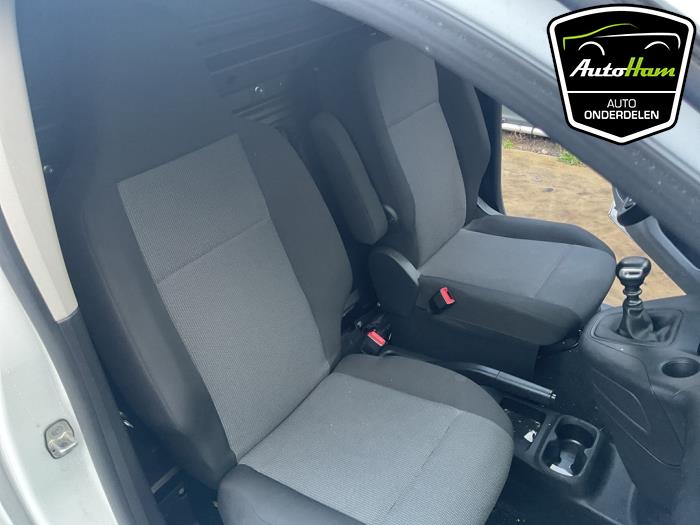 Bekleding Set (compleet) van een Fiat Doblo Cargo 1.5 D Multijet 100 2023