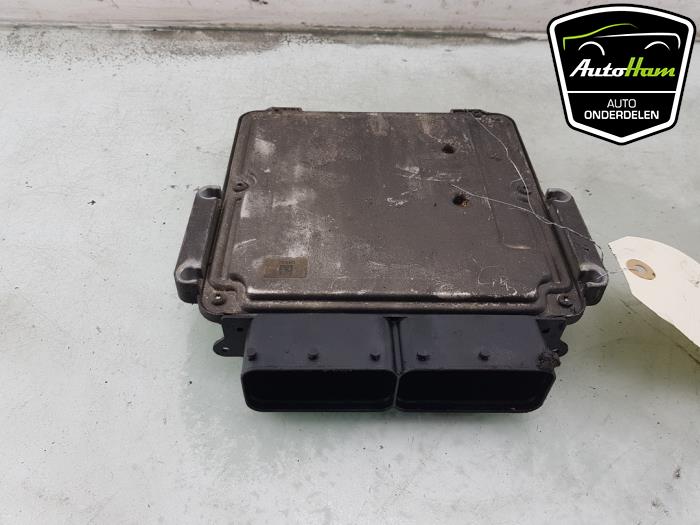 Dator, motorstyrning från en Land Rover Discovery Sport (LC) 2.0 TD4 150 16V 2017