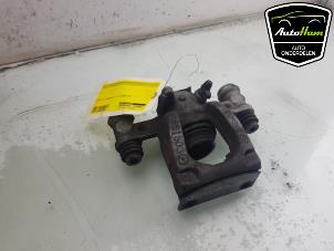 Begagnade Bakre bromsok, höger Mercedes V (447.8) 2.0 300d 16V Pris € 90,75 Inklusive moms erbjuds av AutoHam