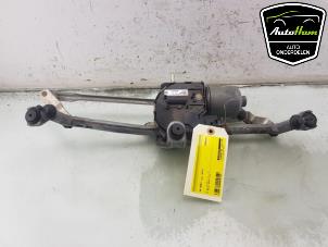 Begagnade Torkarmotor + mekanism Volkswagen Caddy IV 2.0 TDI 75 Pris € 75,00 Marginaltabell erbjuds av AutoHam