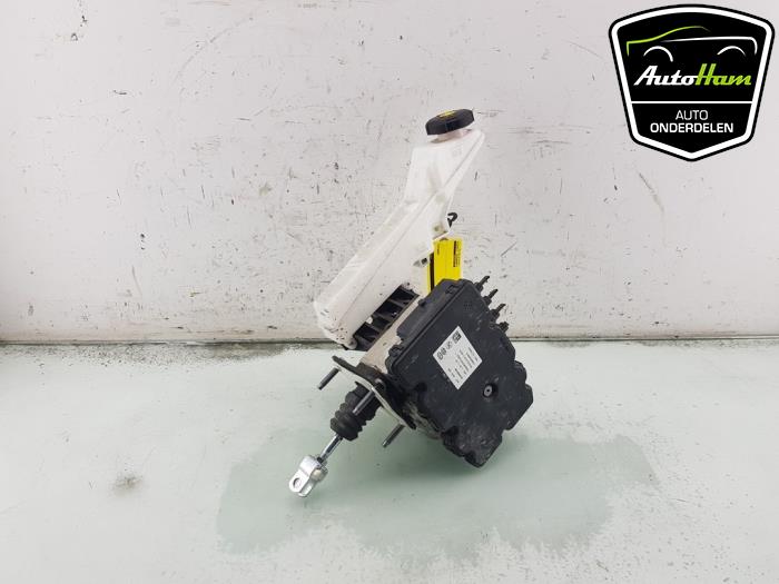 Bromsservo från en Kia Niro I (DE) E-Niro 64 kWh 2020